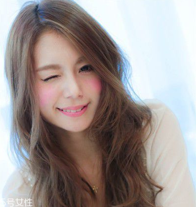 鵝蛋臉扎什么馬尾好看？肉肉臉適合這些發(fā)型