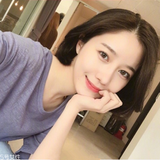 女生發(fā)質(zhì)軟適合什么發(fā)型？胖圓臉顯瘦發(fā)型參考