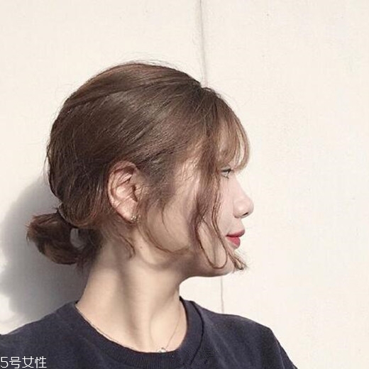 短發(fā)適合扎什么發(fā)型？剪短發(fā)這么好看