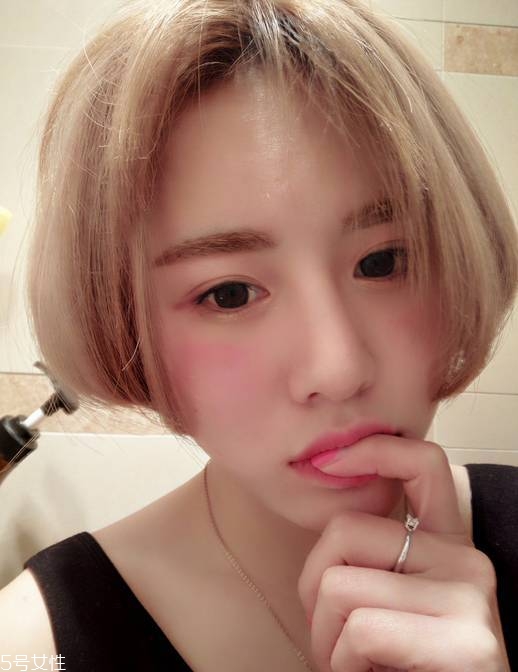 韓式空氣劉海配什么發(fā)型？不失個性魅力