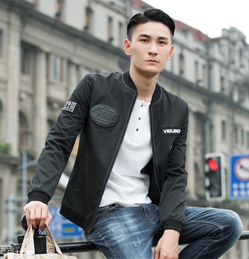 2018男生流行什么發(fā)型款式？2018男生染發(fā)顏色推薦