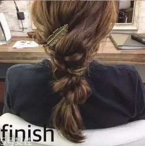 女生冬天長(zhǎng)發(fā)怎么編好看？長(zhǎng)發(fā)妹紙才懂得的痛