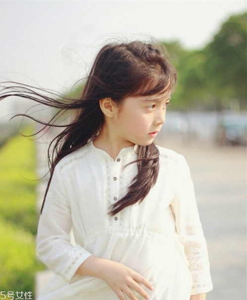 小女孩扎什么頭發(fā)好看？小公主發(fā)型大全
