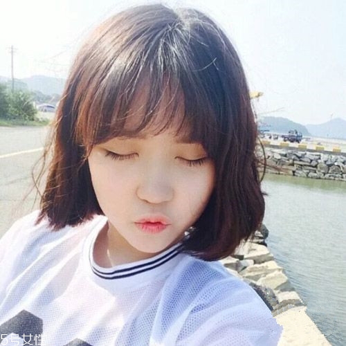空氣劉海往上翹怎么辦？好前衛(wèi)的空氣劉海