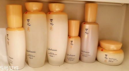 雪花秀彈力面霜和人參面霜哪個(gè)好？滋潤保濕一整天