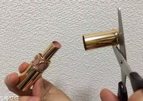 如何選擇口紅色號？口紅必不可少