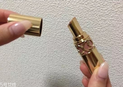 如何選擇口紅色號？口紅必不可少