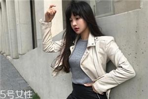 白色皮衣怎么搭配？兼具優(yōu)雅與干練