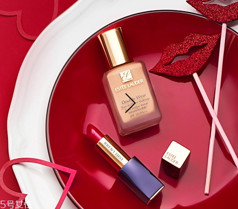 雅詩蘭黛是法國的還是美國的？