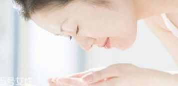 孕婦可以用洗面奶嗎？要選擇孕婦專用