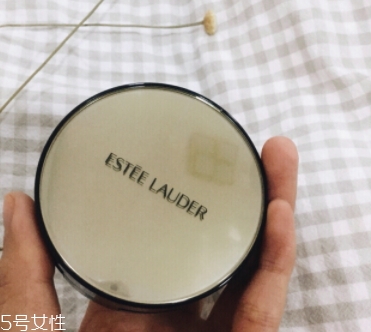 雅詩蘭黛和雪花秀哪個好用？
