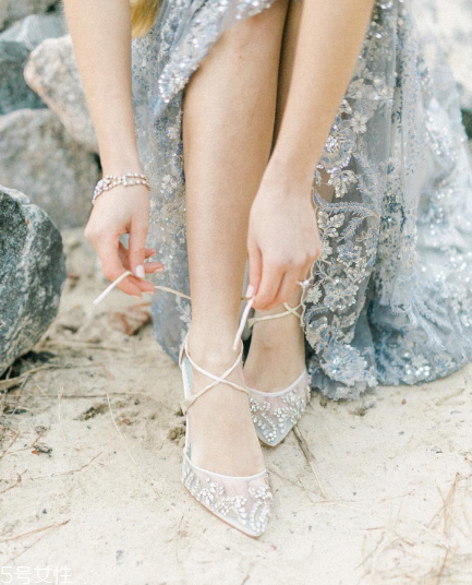 bella belle鞋子多少錢？超級平價的美艷婚鞋