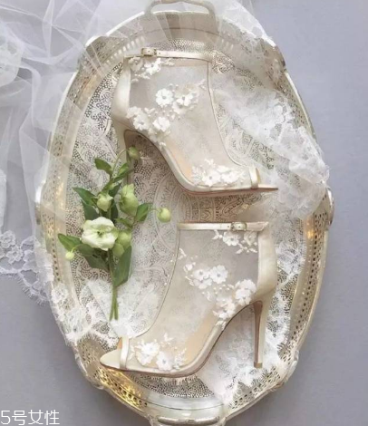 bella belle鞋子怎么樣？實(shí)現(xiàn)公主夢的童話婚鞋