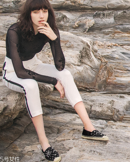 漁夫鞋適合什么季節(jié)？春夏演繹多樣風(fēng)格