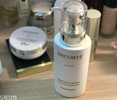 sk2氨基酸泡沫潔面乳霜好用嗎？最愛洗面奶