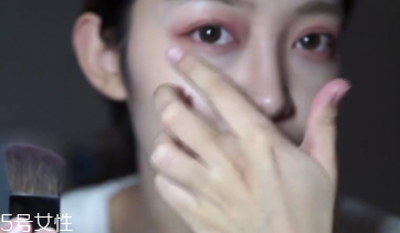 微醺桃花妝怎么化妝？簡單步驟滿足爆棚少女心