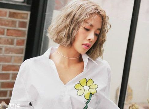 矮個子女生什么發(fā)型顯高？換個發(fā)型瞬間百變