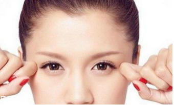 眼睛小怎么變大？畫一個(gè)臥蠶立即變大