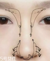 怎么把鼻梁畫高？小白都能駕馭的四步鼻梁修容法