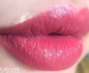 雅詩蘭黛口紅哪個(gè)色號(hào)最火？哪些最適合黃皮？