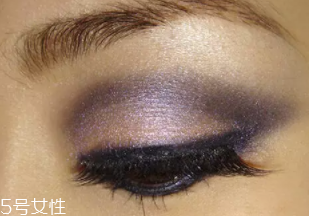 紫色眼影怎么畫好看？淡紫色超有女人味