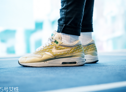 運(yùn)動(dòng)鞋鞋面什么材質(zhì)好？運(yùn)動(dòng)鞋材質(zhì)大對(duì)比