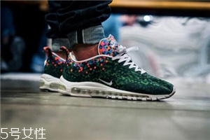 運(yùn)動(dòng)鞋鞋面什么材質(zhì)好？運(yùn)動(dòng)鞋材質(zhì)大對(duì)比