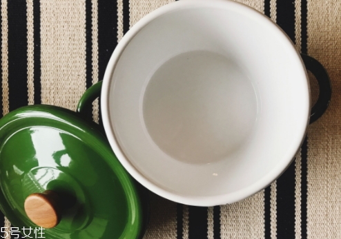 琺瑯鍋可以煲湯嗎？讓喝湯變得有逼格