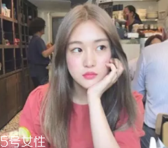 什么女孩適合不留劉海？圓臉妹子掀起劉海更適合你