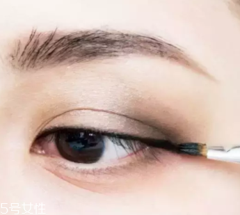過年涂什么口紅？這些唇色讓親屬夸你好看