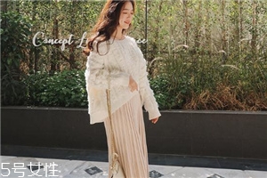 毛衣搭配什么裙子好看？優(yōu)雅迷人過新年