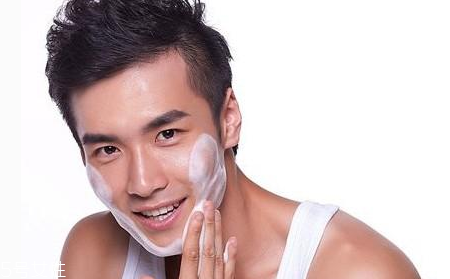 男士護膚品用什么牌子好？男士護膚品步驟