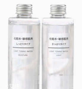 油痘皮適合什么護膚品？控油爽膚水不能少