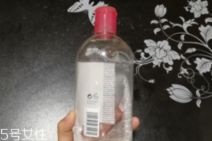 貝德瑪卸妝水要二次清潔嗎？卸除彩妝無殘留