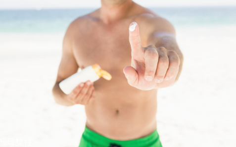 男士日常護膚步驟有哪些？防曬很關鍵