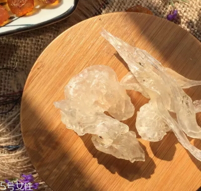 雪燕可以生吃嗎？雪燕沒煮熟可以吃嗎？