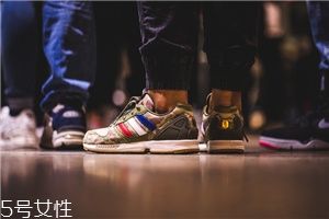運(yùn)動(dòng)鞋230是多少碼？運(yùn)動(dòng)鞋選對(duì)尺碼很重要