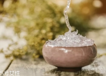 雪燕和銀耳哪個(gè)好？其實(shí)可以一起食用