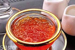 血燕窩和白燕窩區(qū)別 是高價(jià)值還是商家噱頭？