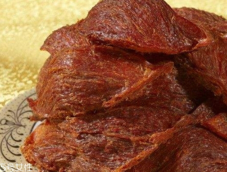 血燕窩和白燕窩區(qū)別 是高價值還是商家噱頭？