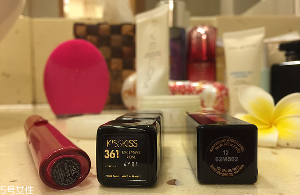 科萊麗和luna潔面儀對(duì)比區(qū)別 新一代洗臉神器 科萊麗和luna潔面儀對(duì)比區(qū)別 新一代洗臉神器