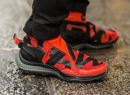 運動鞋腳面緊怎么處理？千萬不要勉強穿