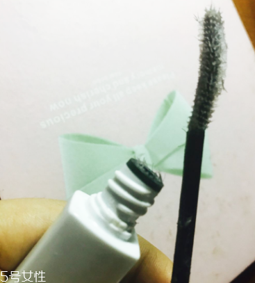 KATE睫毛打底膏怎么卸？化妝水濕敷2分鐘