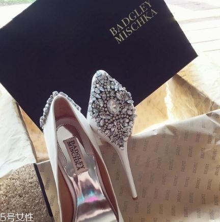 badgley mischka鞋子怎么樣？結婚選它就對了