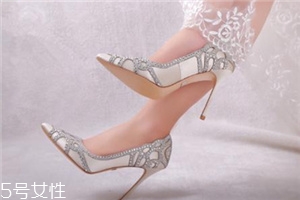 badgley mischka鞋子在哪買？美到挪不開眼的藝術(shù)品
