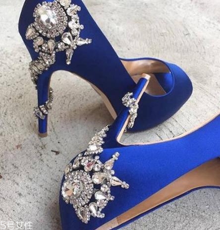 badgley mischka鞋子在哪買？美到挪不開眼的藝術(shù)品