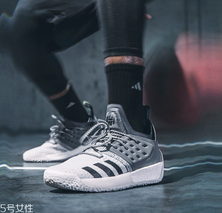 運(yùn)動(dòng)鞋洗完怎么晾曬？不要過度暴曬