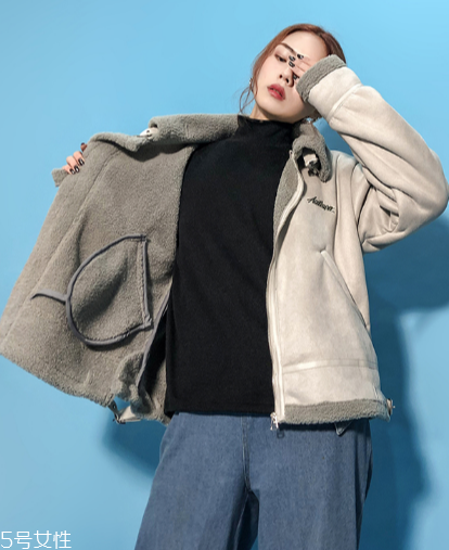 羊羔絨外套配什么褲子？讓你開春美個夠