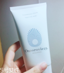 omorovicza薄荷潔面膏適合什么膚質(zhì)？干皮最適合