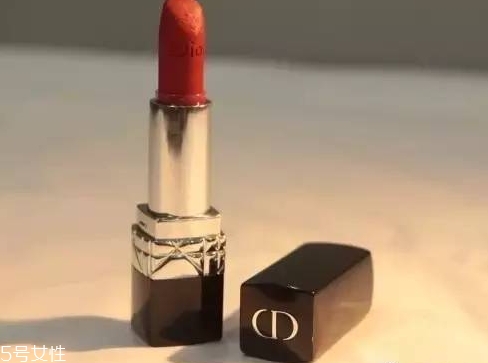 dior迪奧和蘭蔻口紅哪個好？
